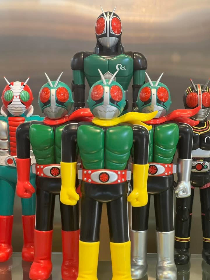 Unbox Industries Kamen Rider Vinyl Hero 50 Series Shocker Rider