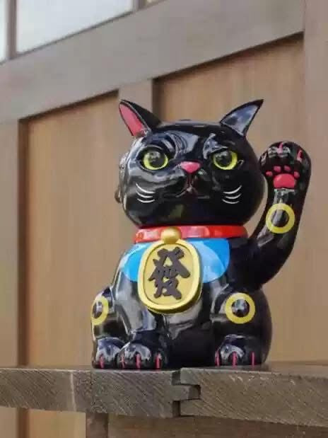 (Pre-order) Intoys 三面招財貓 黑色