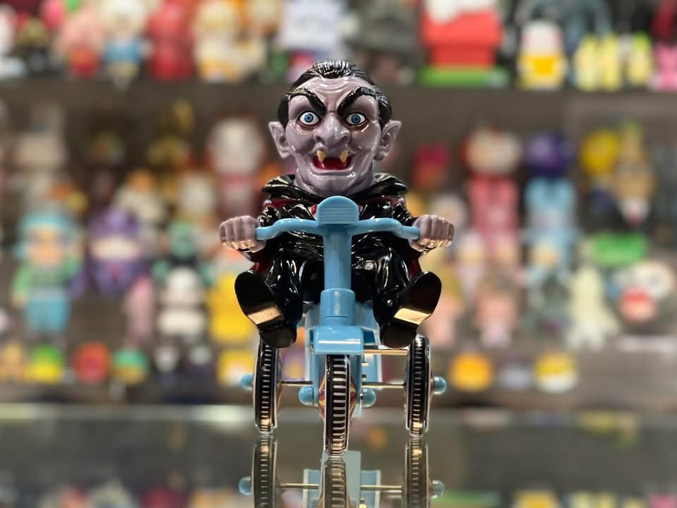 PLANET-X TRIKES OF TERROR VAMPIRE COUNT DRACULA