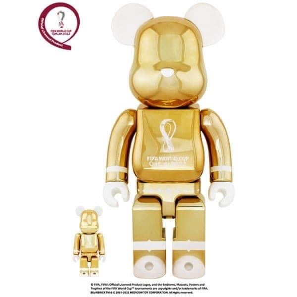 MEDICOM TOY BEARBRICK 100+400% FIFA WORLD CUP QATAR 2022 GOLD