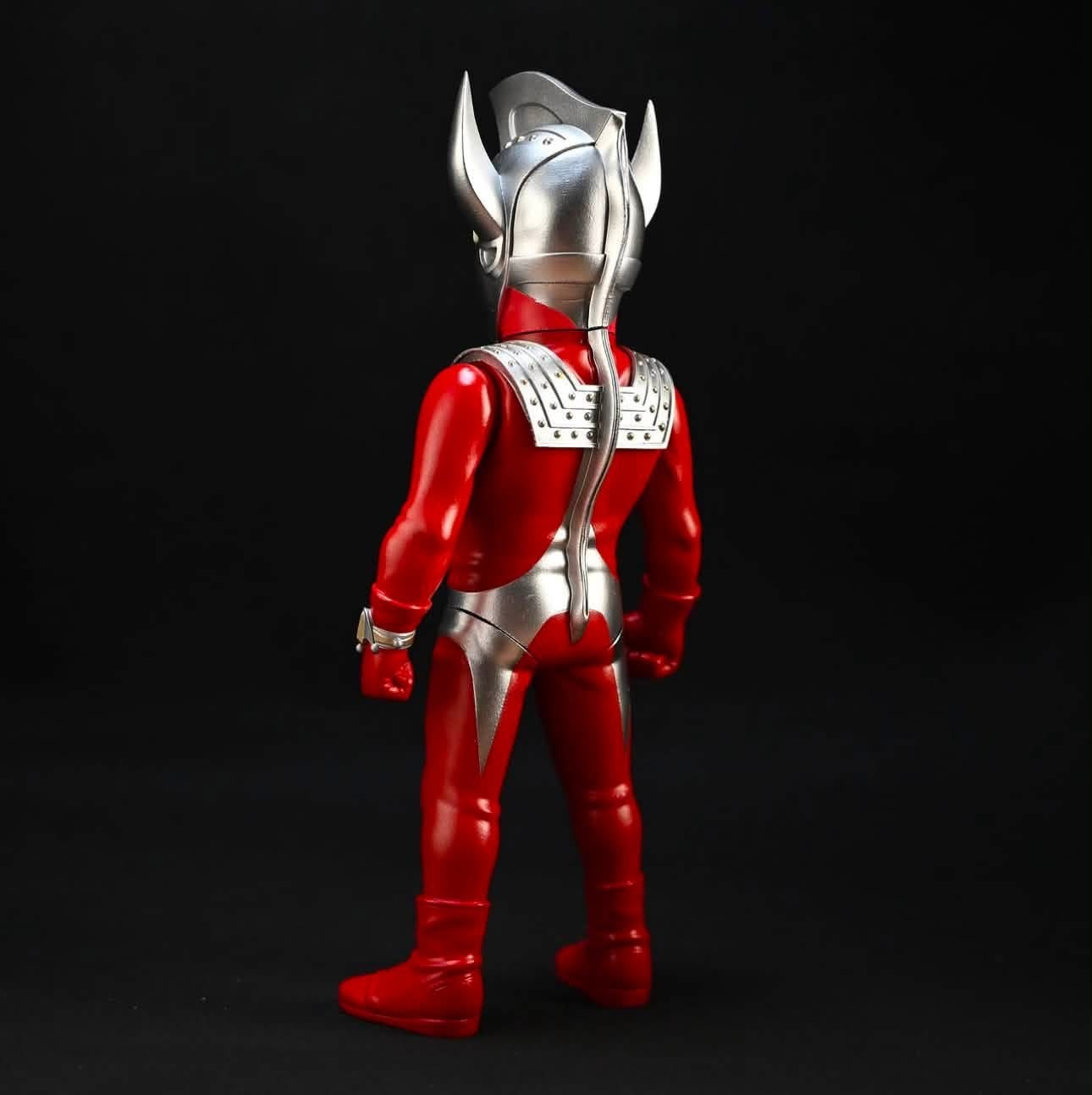 (Pre-order) PLANET-X ULTRAMAN TARO Debut Colorway