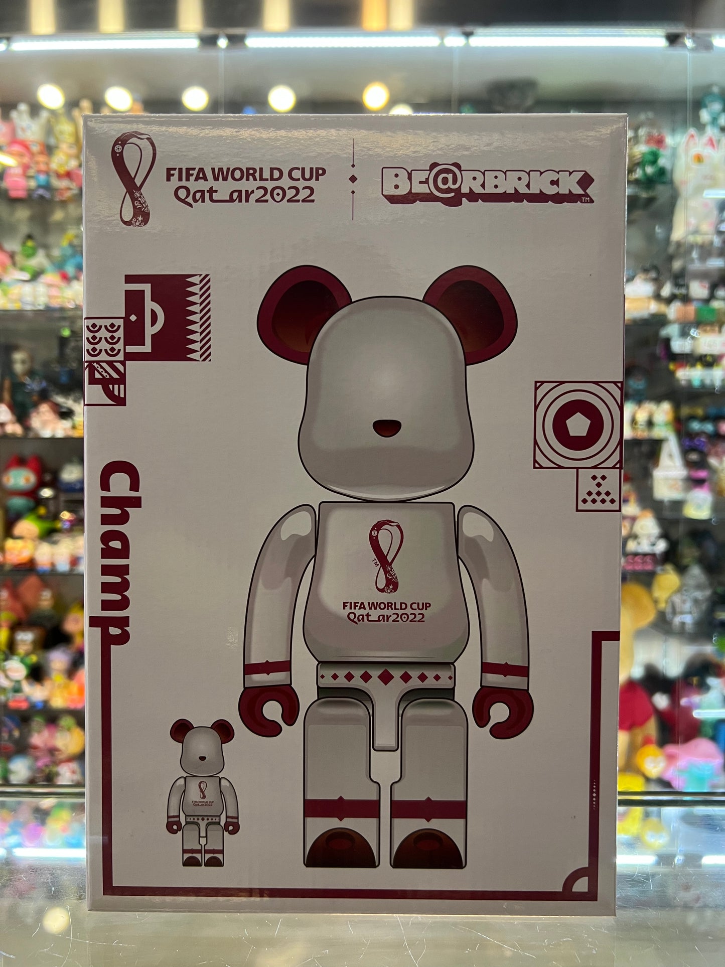 MEDICOM TOY BEARBRICK 100+400% FIFA WORLD CUP QATAR 2022 WHITE CHROME