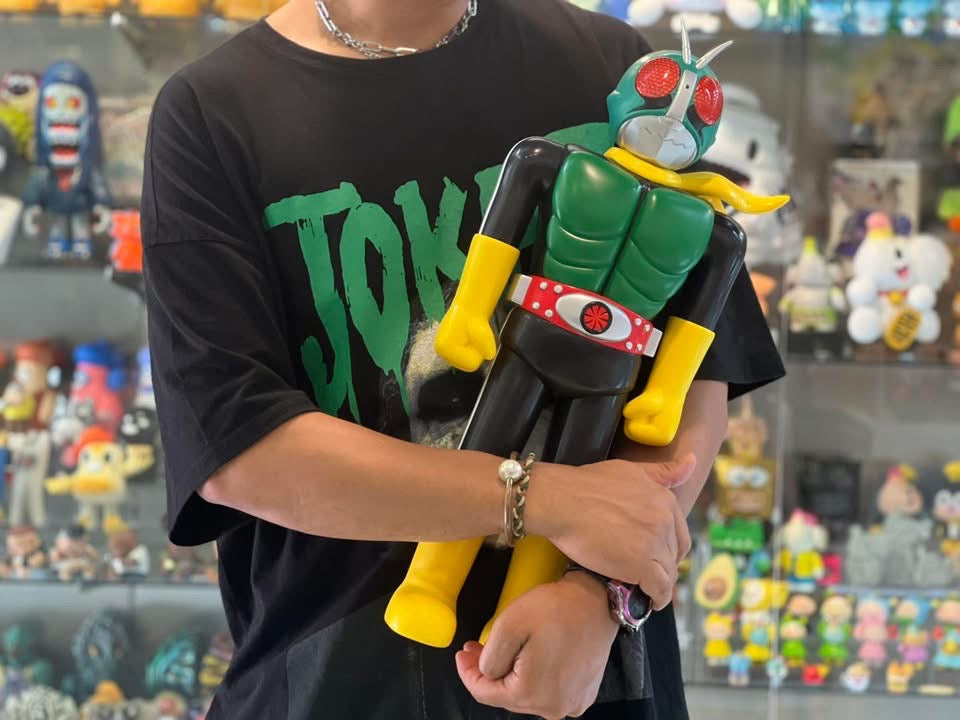Unbox Industries Kamen Rider Vinyl Hero 50 Series Shocker Rider