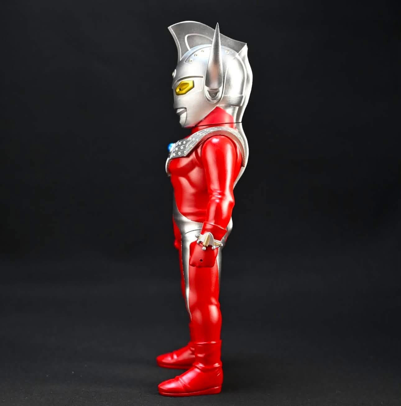 (Pre-order) PLANET-X ULTRAMAN TARO Debut Colorway