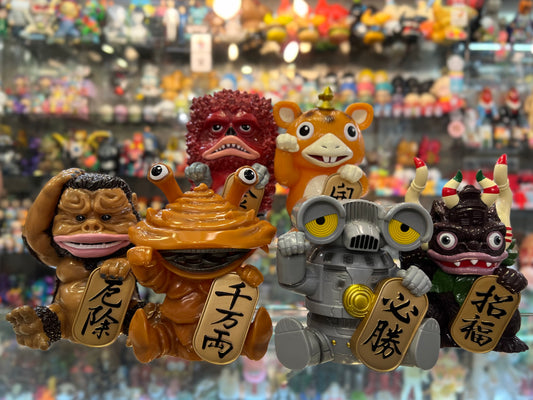 Planet X Lucky Kaiju Army kanegon / Pigmon / Booska / Artificial Life Form M1 / Sevenger / Miclas